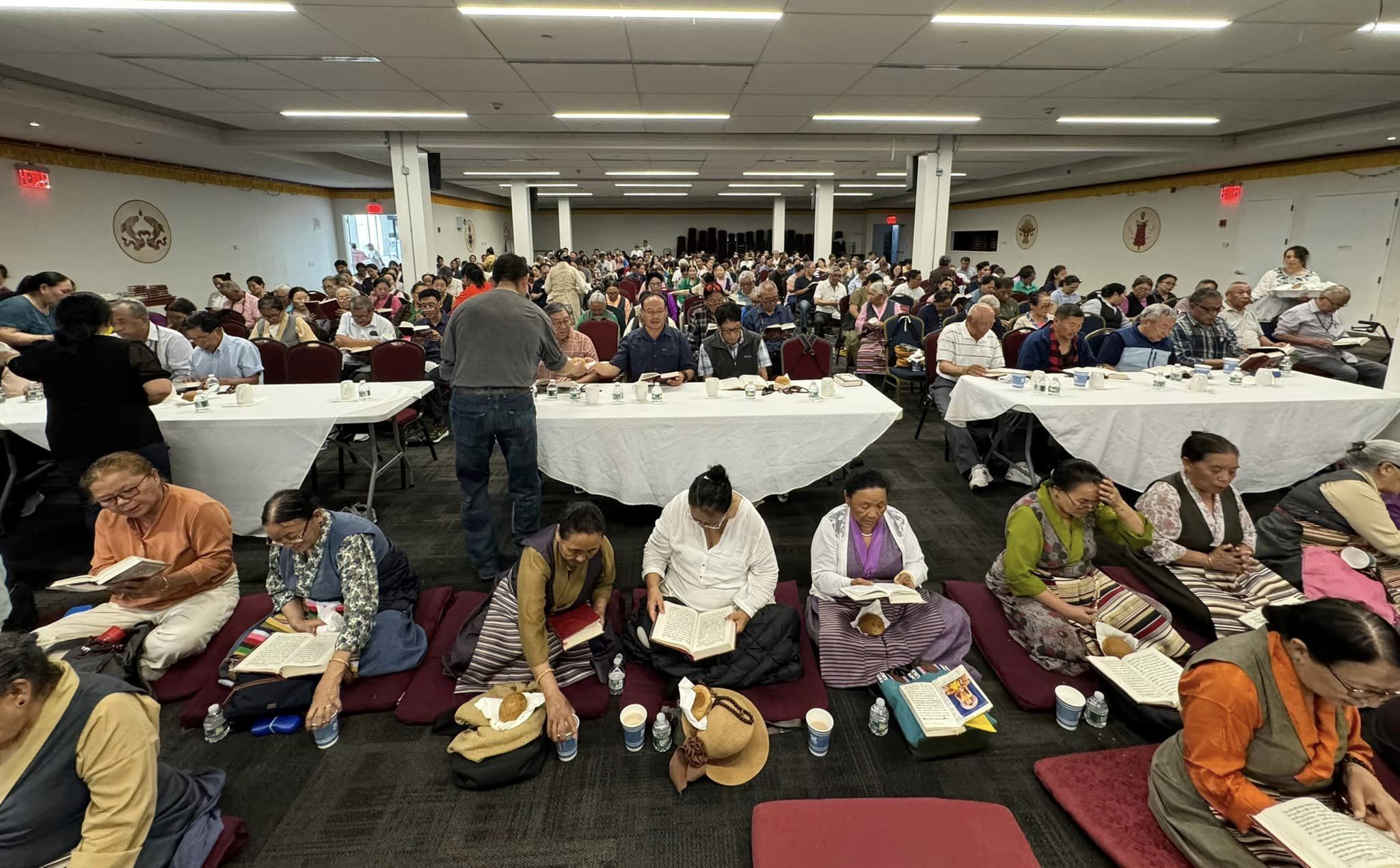 HHDL long life prayer