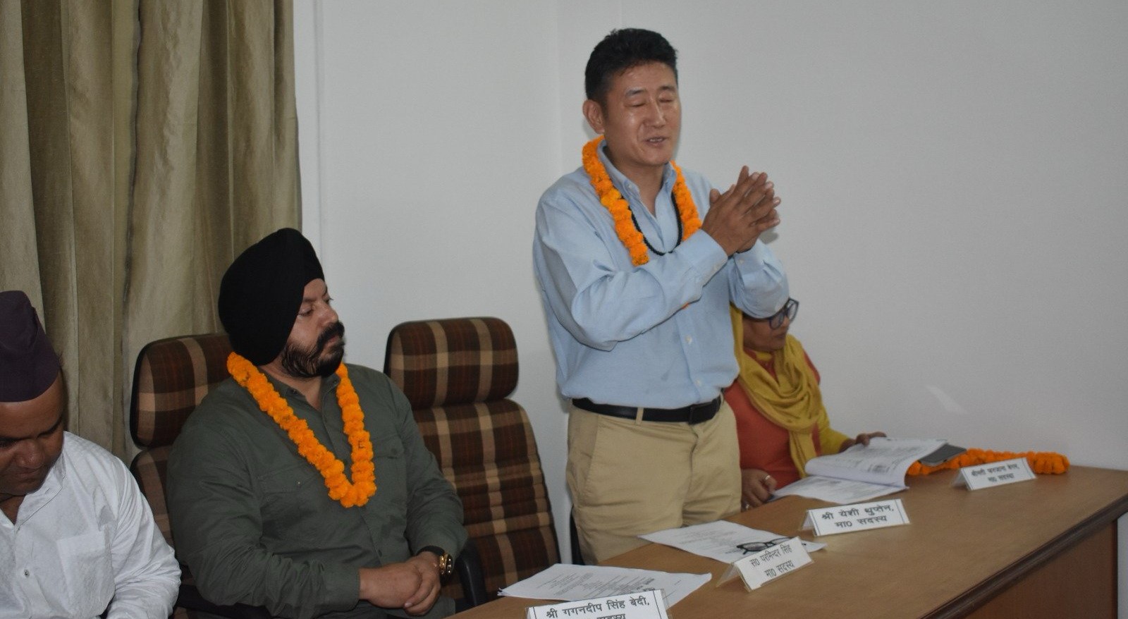 བོད་རིགས་གཞོན་སྐྱེས་ཡེ་ཤེས་ཐུབ་བསྟན་ལགས་ཨུ་ཏར་ཁྷནཌ་མངའ་སྡེའི་གྲངས་ཉུང་མི་རིགས་ཀྱི་ནང་པའི་སྐུ་ཚབ་ཏུ་བསྐོ་བཞག