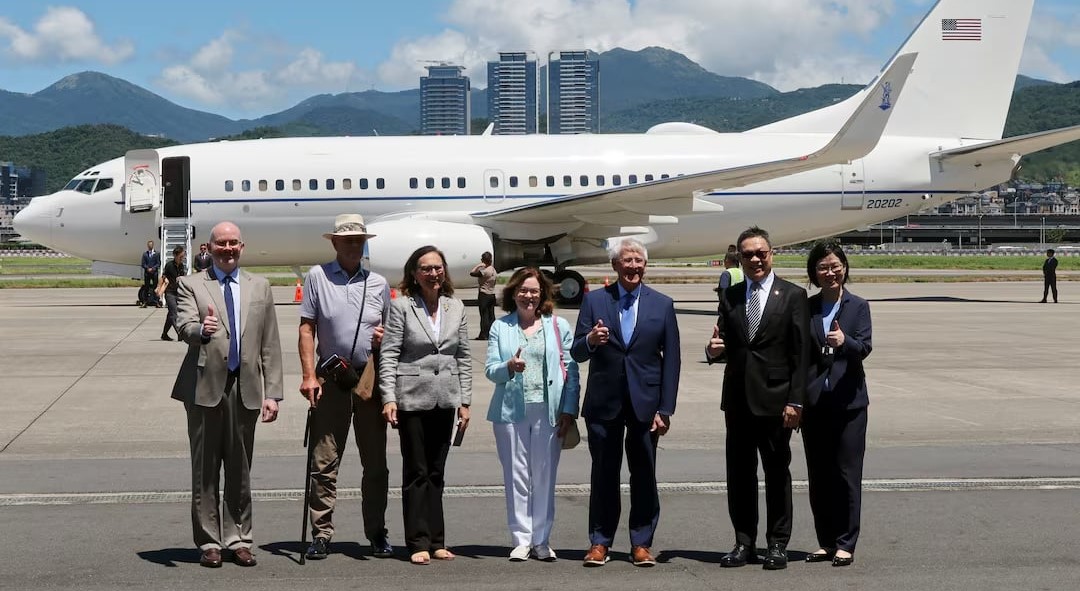 Senior USD Senators arrive in Taiwan to discuss security