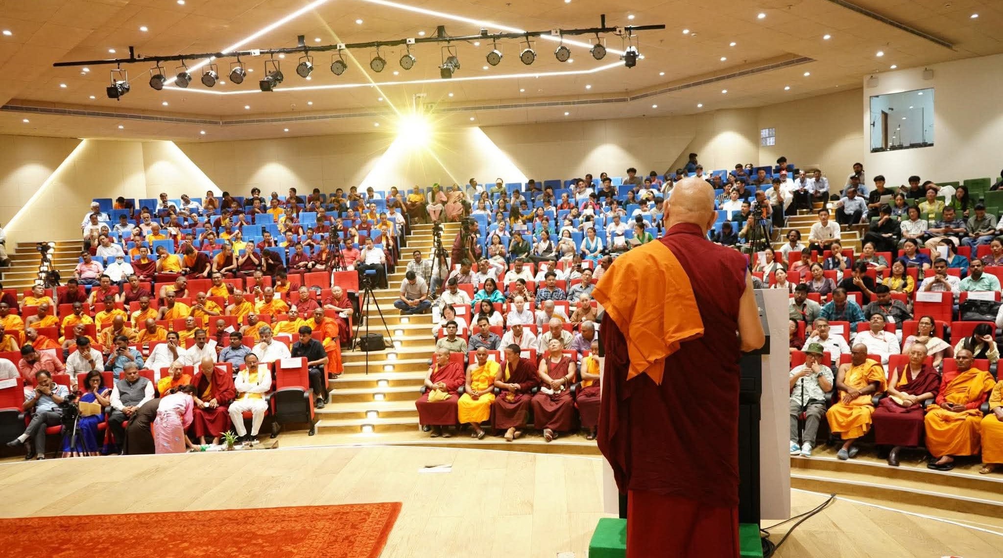 གནས་བརྟན་སྡེ་པའི་ལུགས་ཀྱི་ཆོས་འཁོར་དུས་ཆེན་སྲུང་བརྩི།