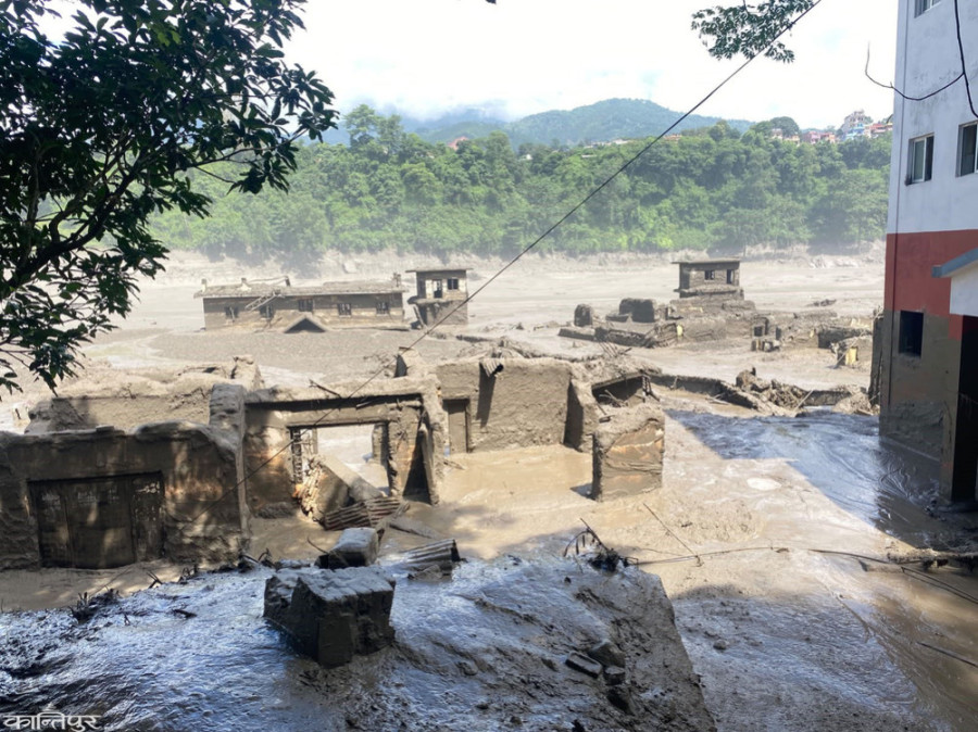 བལ་བོད་ས་མཚམས་སུ་ཆུ་ལོག་ཚབས་ཆེ་བྱུང་བའི་ཁྲོད་ཁུལ་དེའི་བོད་མིའི་གཞིས་ཆགས་ལའང་གོད་ཆགས་ཚབས་ཆེ་ཕོག་པའི་གནས་ཚུལ་ཐོན་འདུག
