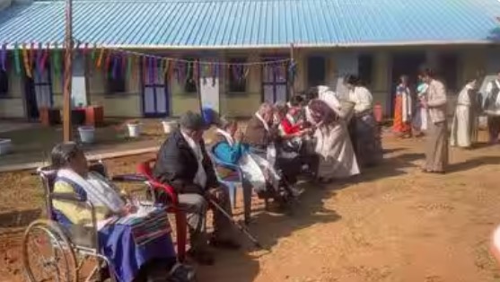 རྒྱ་གར་གཞུང་གི་འོས་བསྡུའི་ནང་ཐོ་འགོད་བྱས་པའི་ཨོ་ཌི་ཤ་མངའ་སྡེའི་བོད་མིའི་གཞིས་ཆགས་ཁག་གི་བོད་མི་མང་ཆེ་བའི་མིང་ཐོ་ཕྱིར་འཐེན་བྱས་འདུག